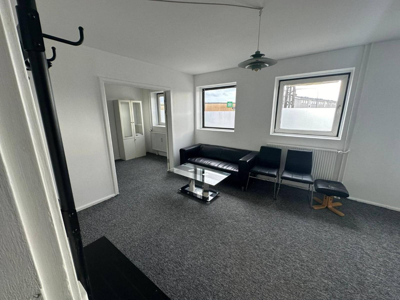 Апартаменты Airport House *