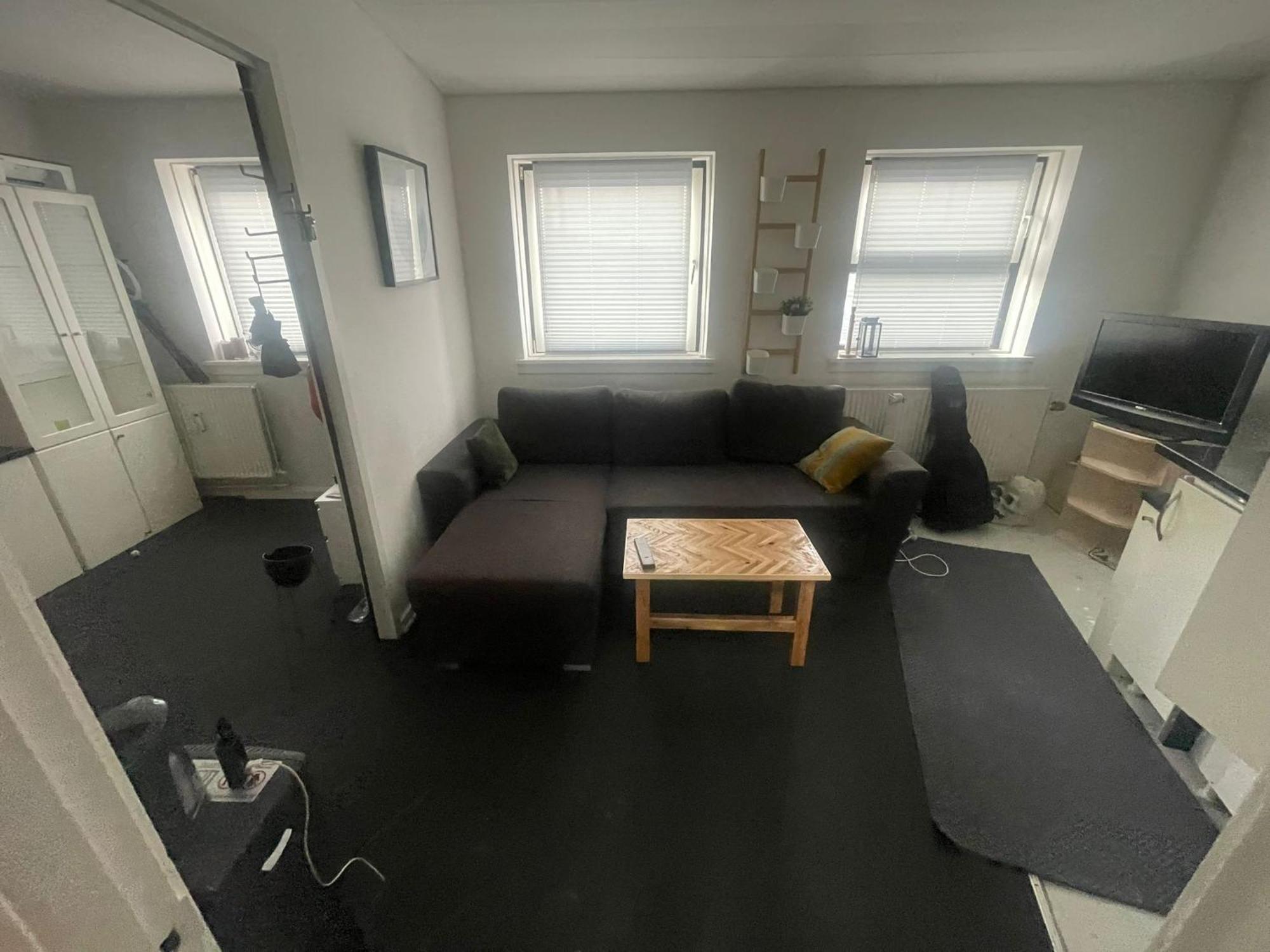 Airport House Апартаменты *