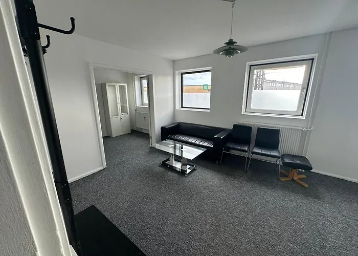 Airport House