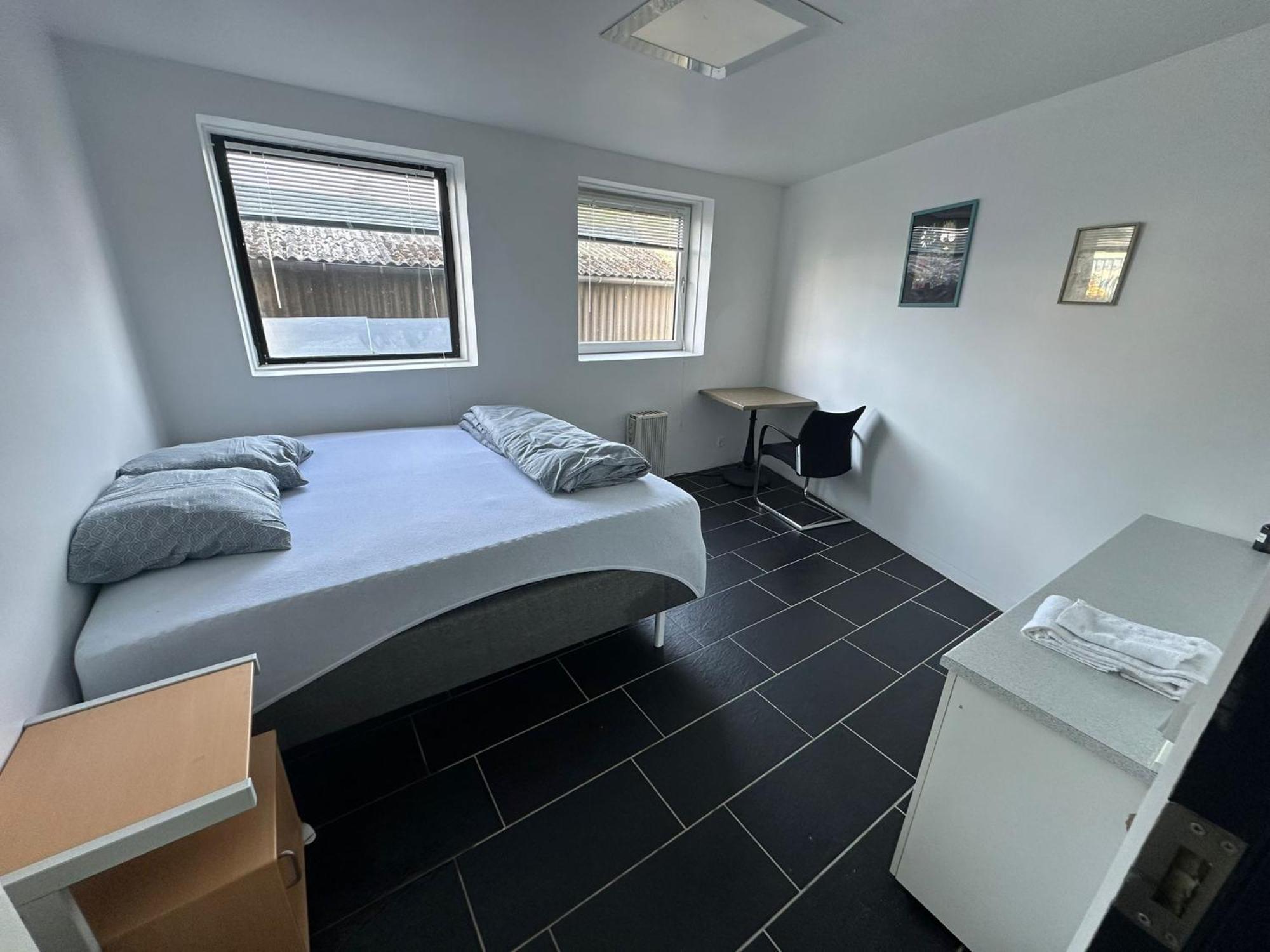 Apartment Airport House *